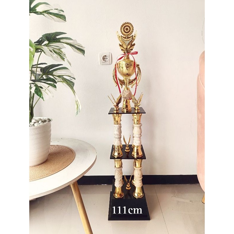 PIALA KAKI 8 111CM GOLDTULIP