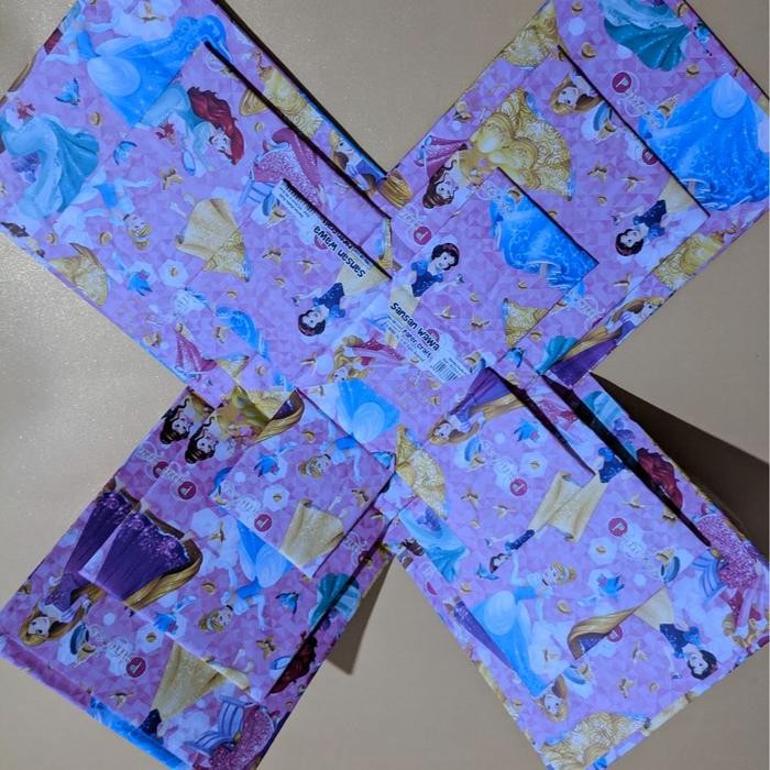 

Snack box gift box snack hampers snack kado ulang tahun anniversary atau wisuda anak dan dewasa paket - anak cewe, box saja