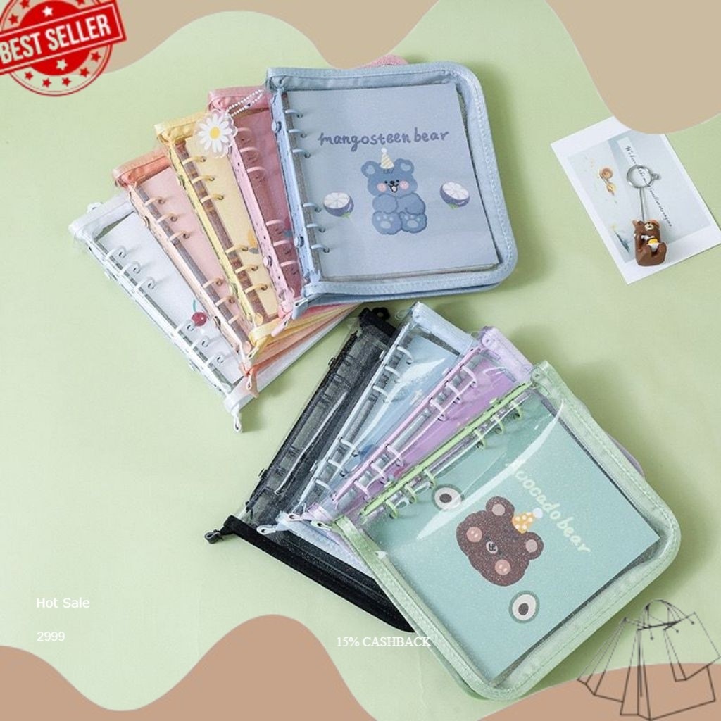 

NEW TREND NEXT TIME A6 Binder Zipper Resleting PVC Glitter dengan Cover Bear RIBBON