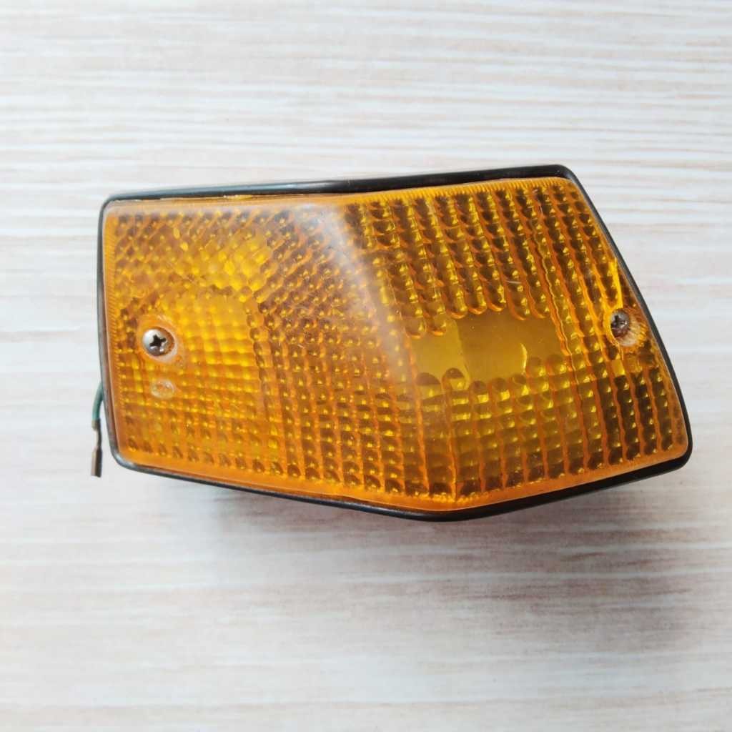 MIKA SEIN SEN BELAKANG SEBELAH KIRI WARNA ORANGE VESPA PX LAMA/COD