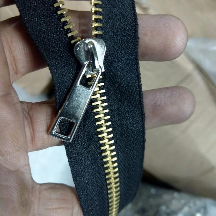 

READY PAKET RESLETING NO.5 GIGI BESI = LANYARD 25 YARD + KEPALA 50 PCS. - PUTIH 5