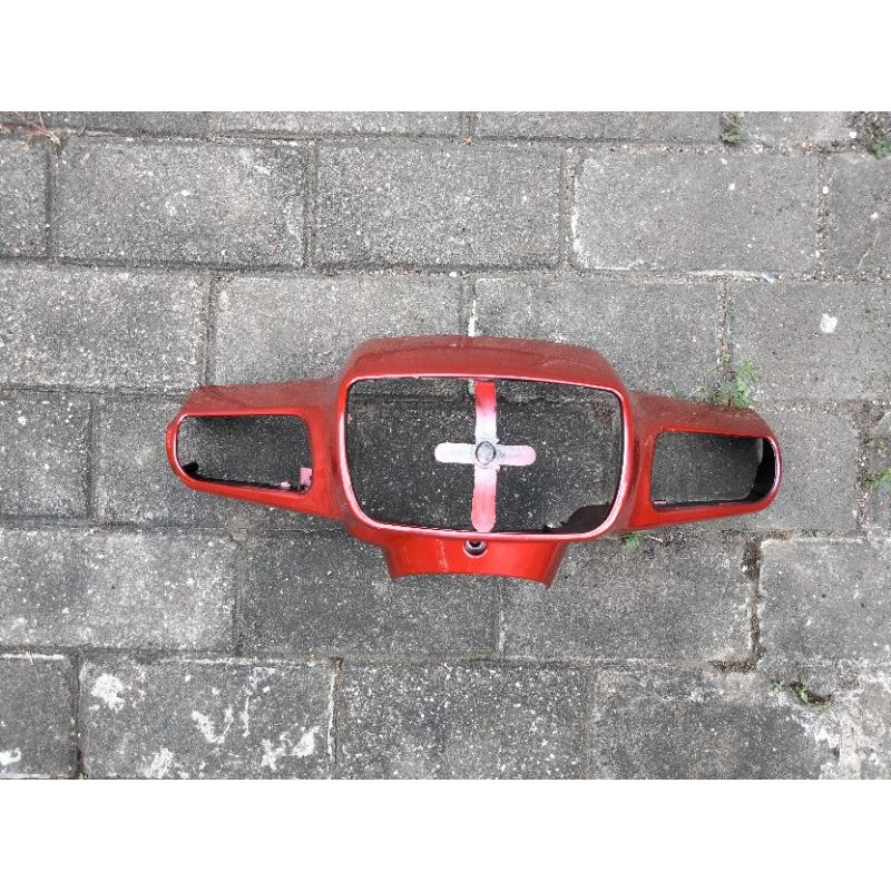 batok totok depan Honda Astrea grand bulus sabit warna merah marun 001