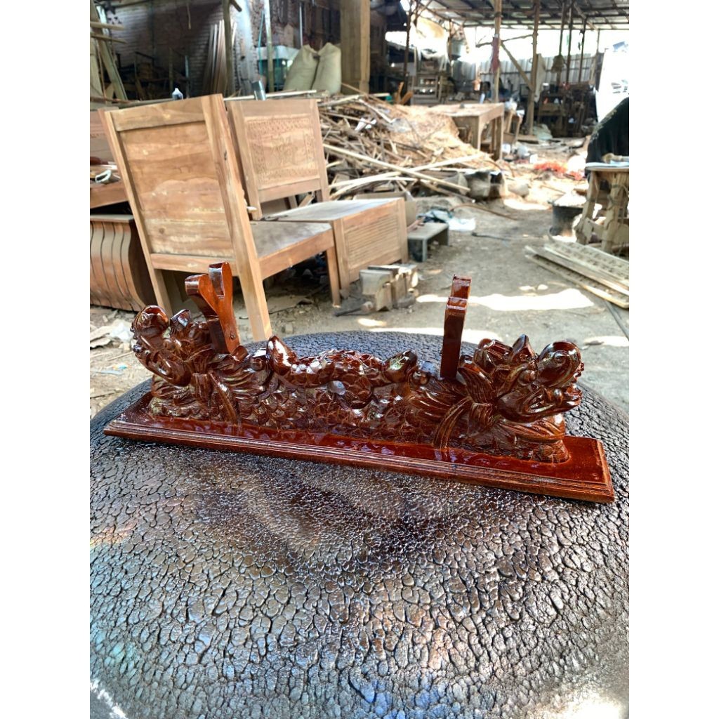 jagrak pedang termurah ukir naga ori dari kayu jati diukir super halus