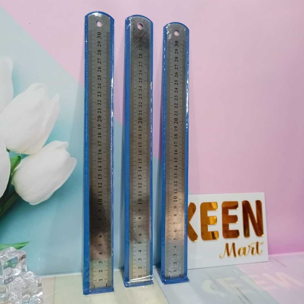 

Penggaris BESI POLOS 30 CM /GARISAN BESI/RULER (BACA KETERANGAN)