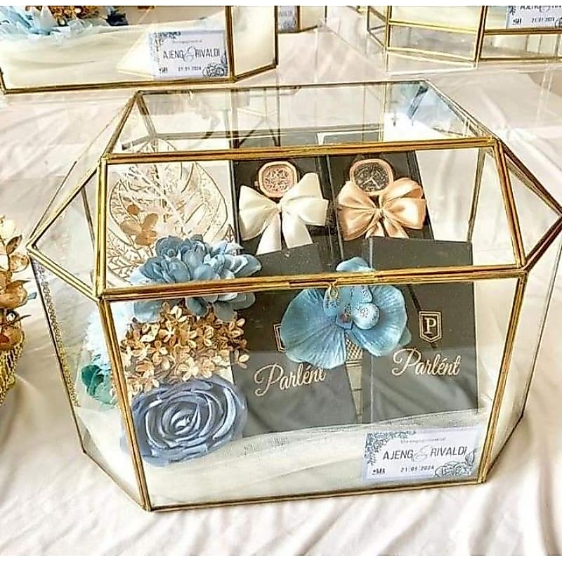 BOX HANTARAN/ BOX SESERAHAN PERNIKAHAN/ BOX HANTARAN KACA