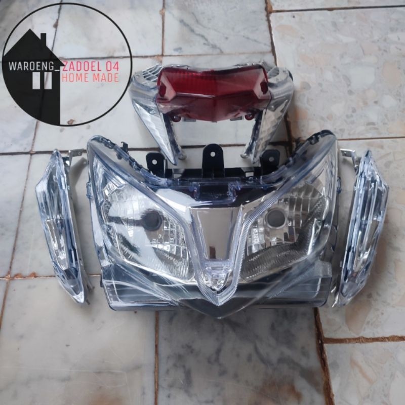 Reflektor Lampu Set Depan Belakang Honda Vario Techno 125 Fi Old KZR