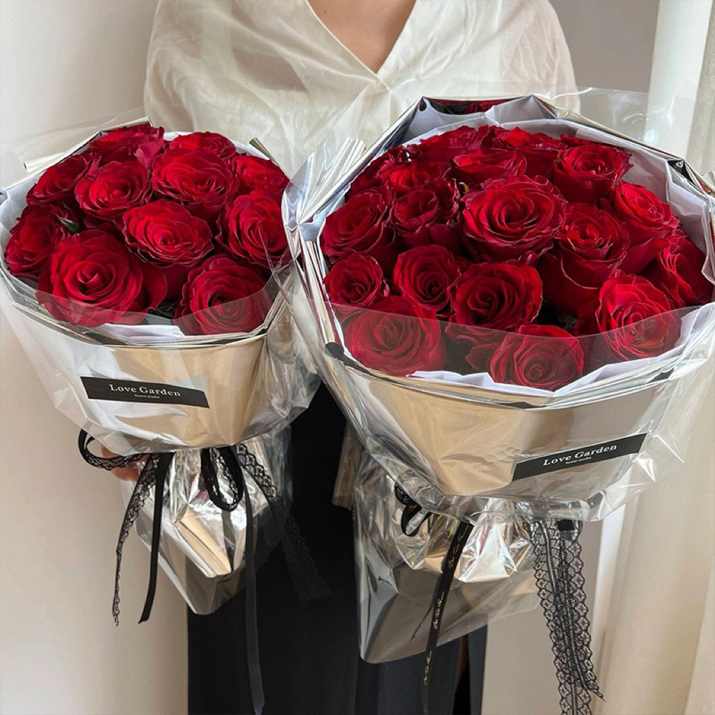 

[5 LEMBAR] METALLIC SILVER FOIL FLOWER WRAPPING / KERTAS BUKET BUNGA / CELLOPHANE WRAPPING PAPER