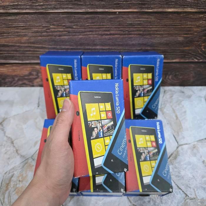 NOKIA LUMIA 520 RESMI INDONESIA BARU STOK LAMA - BLACK