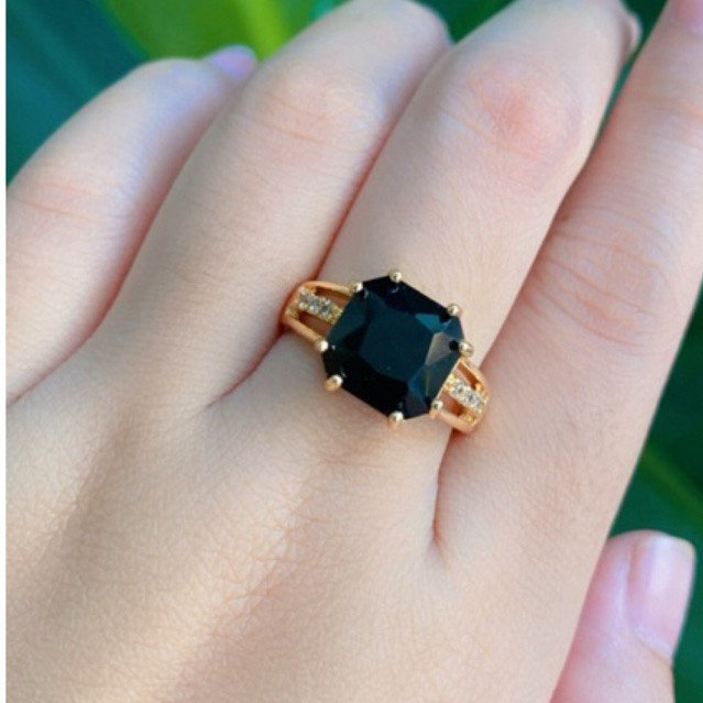 Cincin Emas Batu Hitam Kotak Batu Giok Perhiasan Wanita