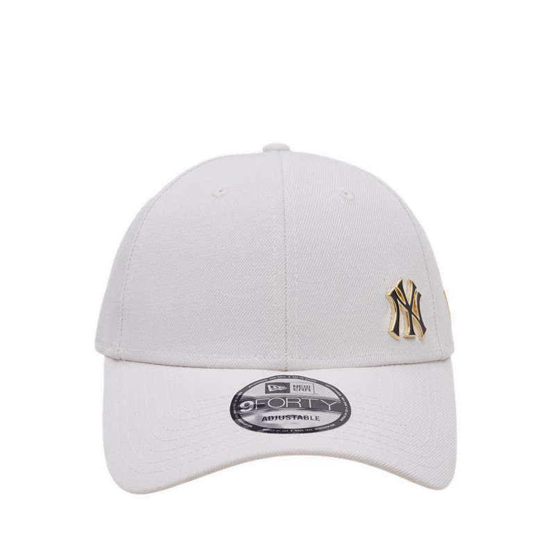 New Era 940 Mini Metal Badge New York Yankees Unisex Cap - Ivory
