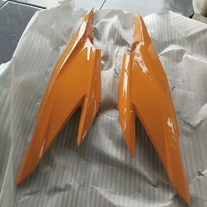 Body belakang kanan kiri vario 125 super old kzr warna orange