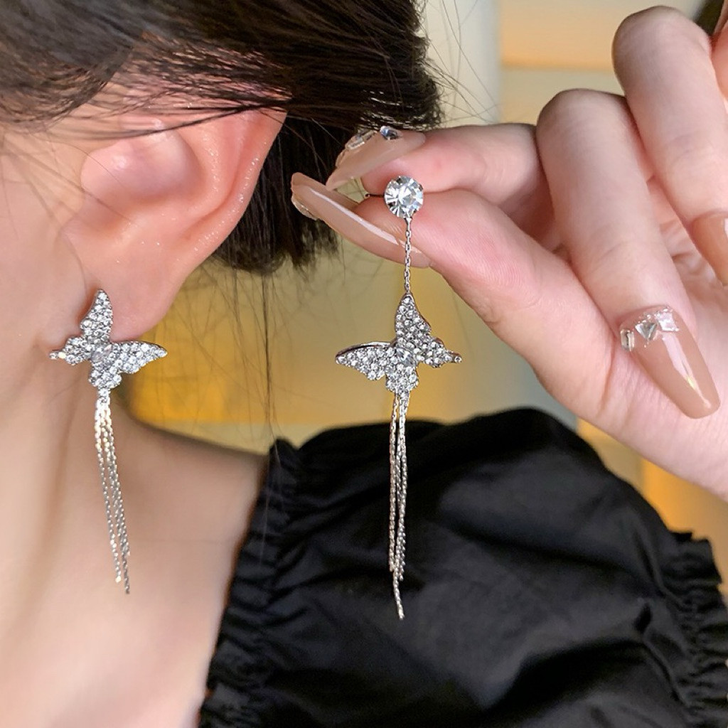 JOORI - Anting Tusuk Wanita motif Kupu-kupu Panjang Gantung Silver