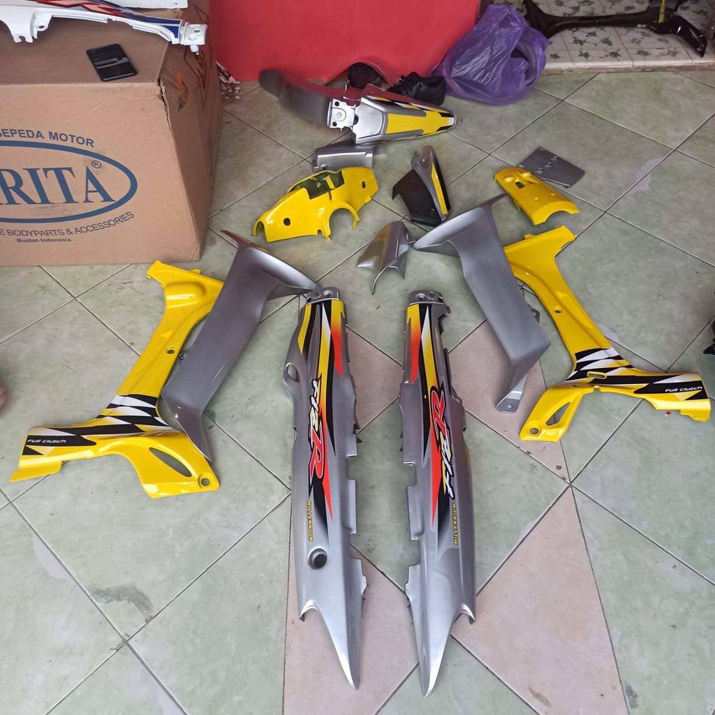 Body Set Halus Yamaha Fiz R Millenium Silver Kuning