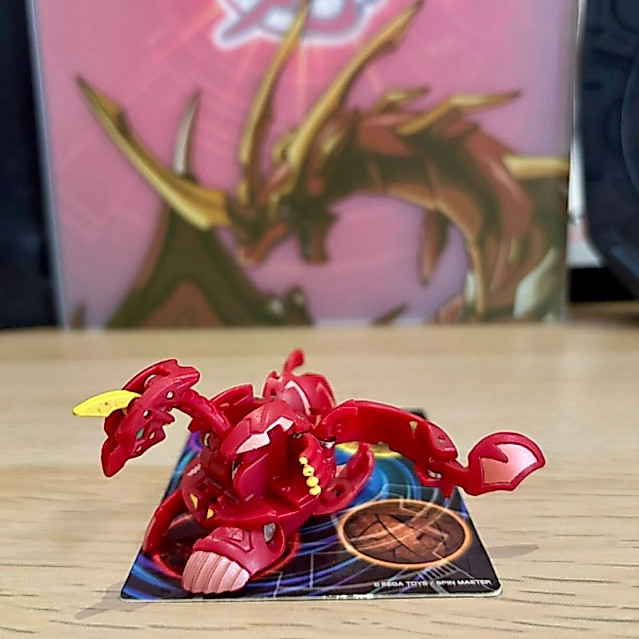 Bakugan Pyrus Viper Helios