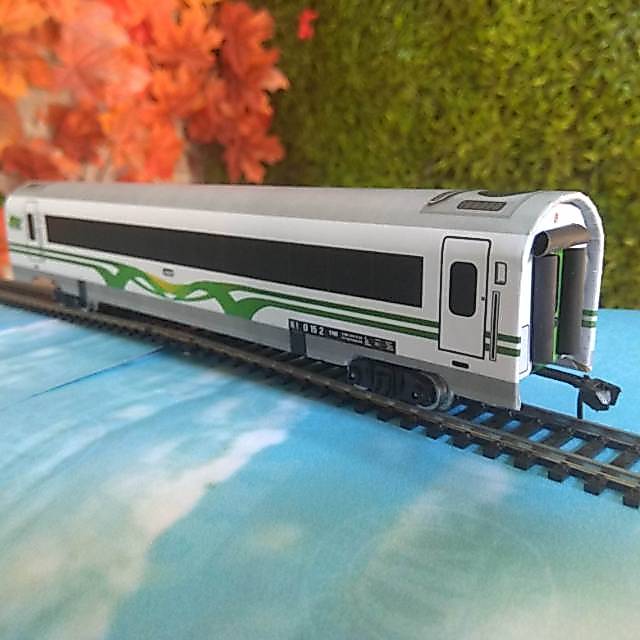 Gerbong Kereta Api Miniatur Mainan Skala HO Anti Anjlok di Rel R14