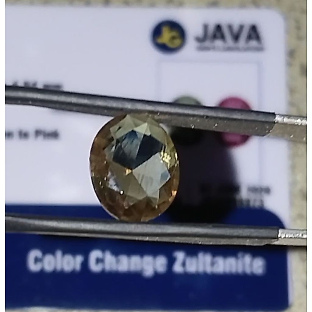 Color Change Zultanite 3,18 Crt + Memo, Kode B71