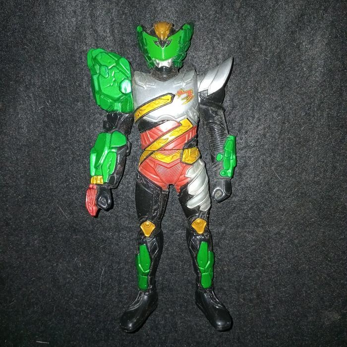 MAINAN... Soft Vinyl 18 Cm Satria Garuda Bima X Earth Mode by Bandai 2014