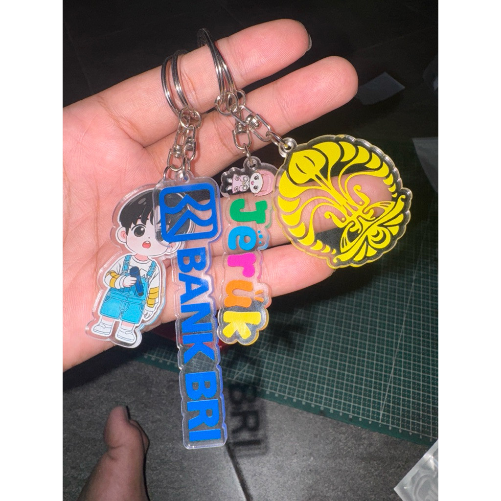 gantungan kunci custom print UV