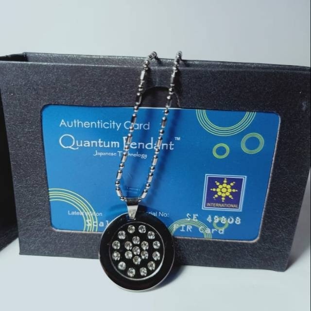 Kalung Quantum pendant