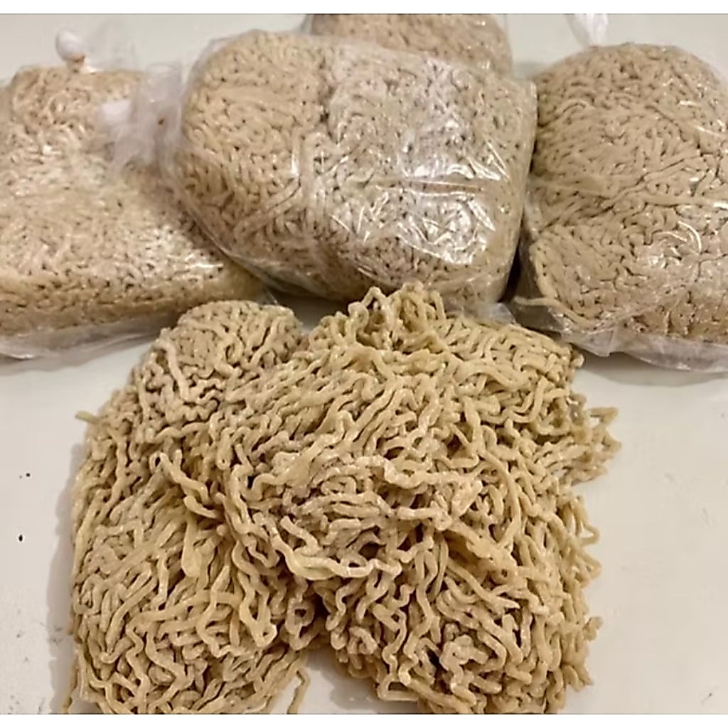 Mie mentah keriting super telur bebek berkualitas