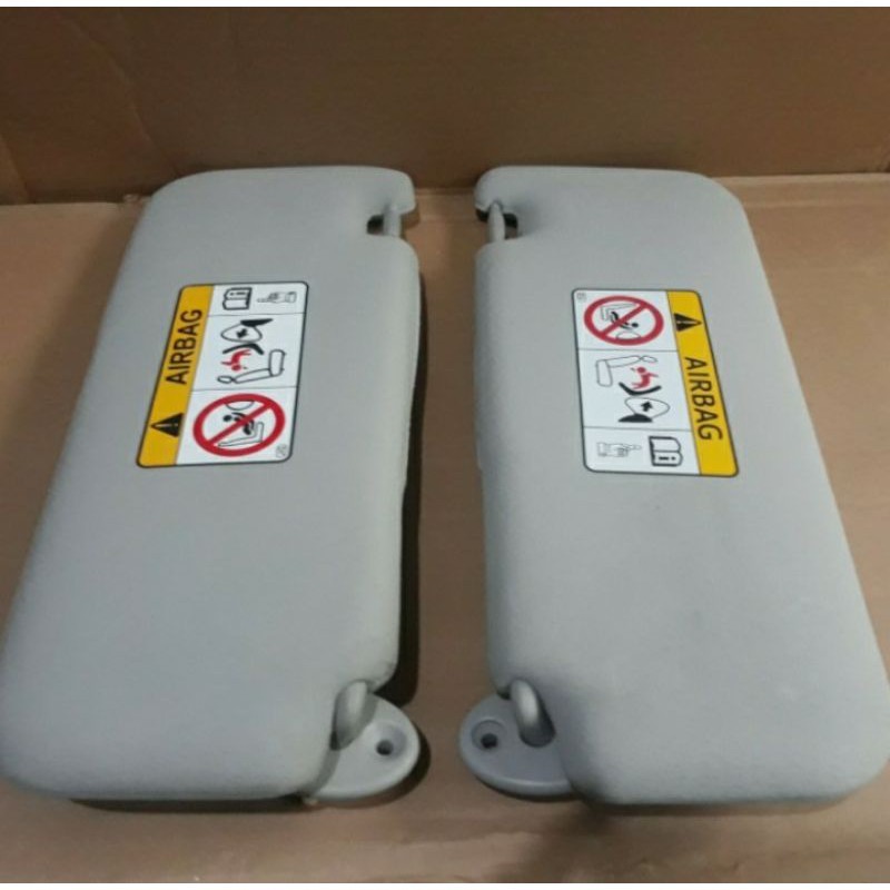 sun visor innova Fortuner Hilux original