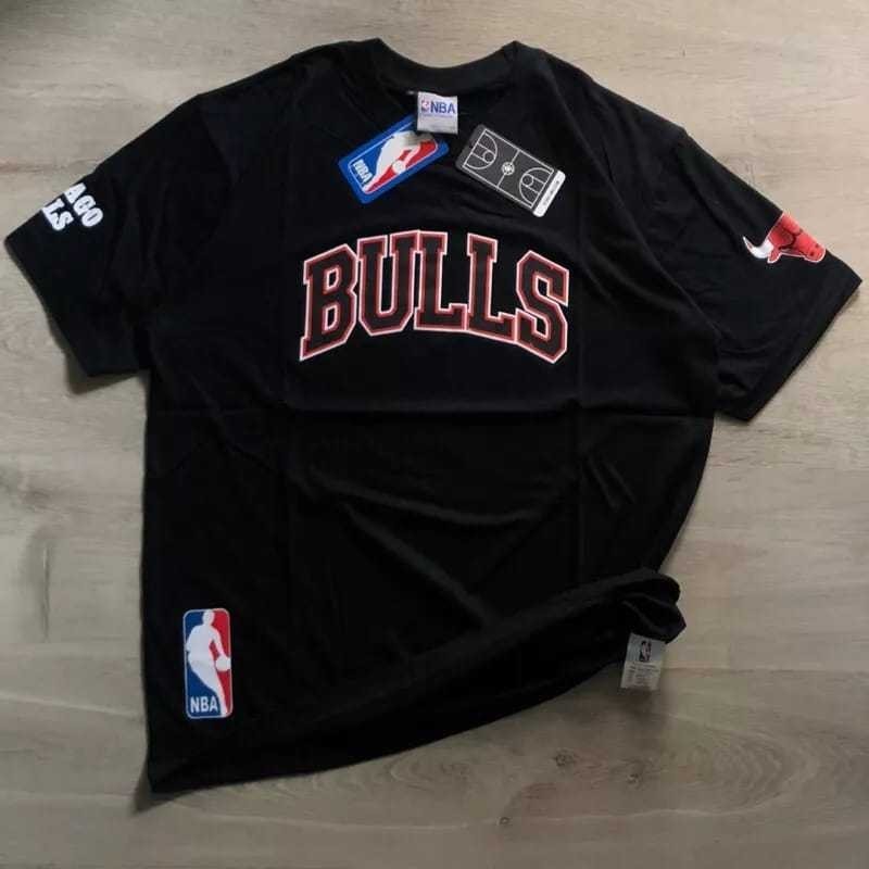 OOTD . Kaos Basket Chicago Bulls Pria Ukuran Jumbo XXL Kaos Distro Pria Ukuran Jumbo Kaos Jumbo