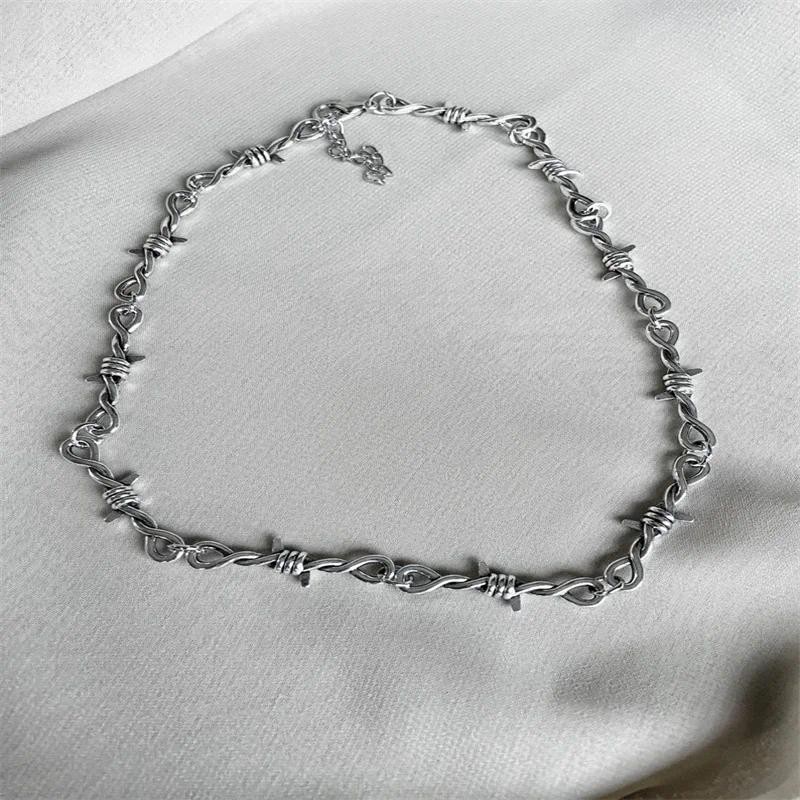 Y2K Barb Wire Choker Chain - Thorned Y2K punk chain - Gothic y2k chain necklace -Barbed Wire Choker 