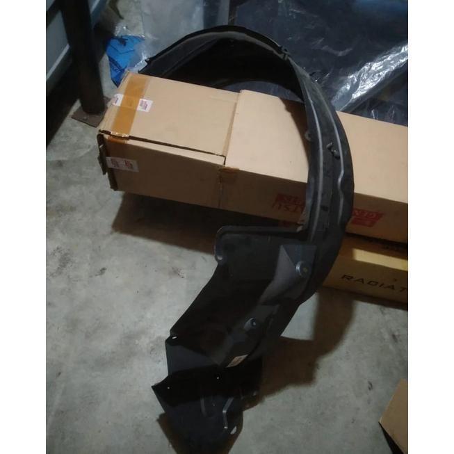 liner fender depan innova reborn