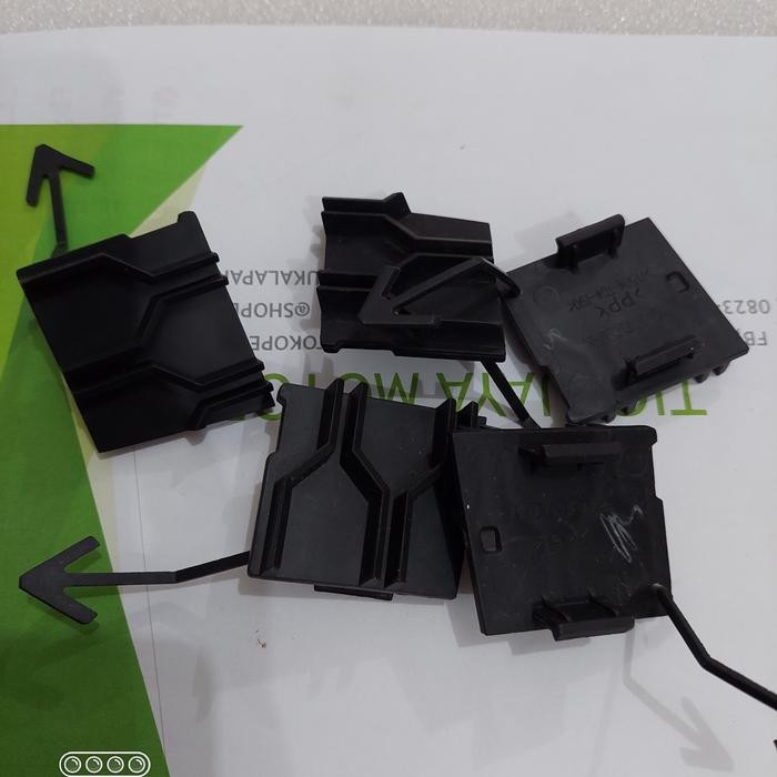 Tutup Towing/difusser Bumper Belakang Honda Brio Satya 2019-2020 Ori BEST