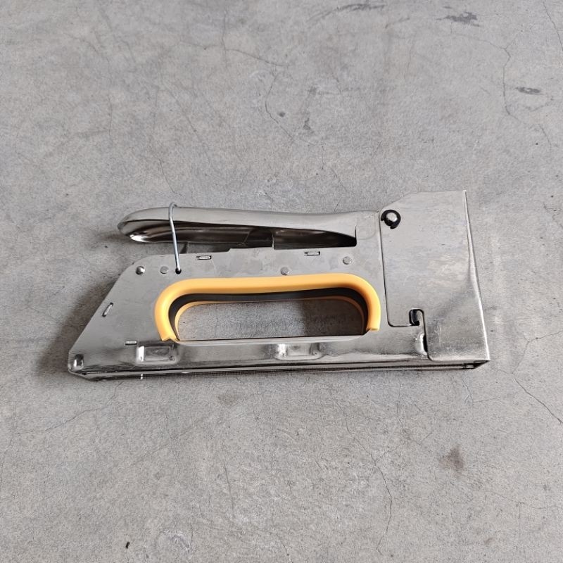 

Staples Tembak untuk isi Staples S-1308 Hand Tacker