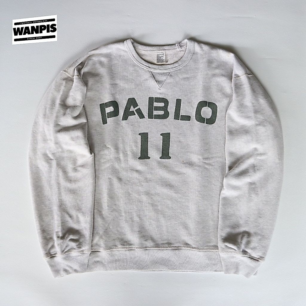 crewneck Thomas more