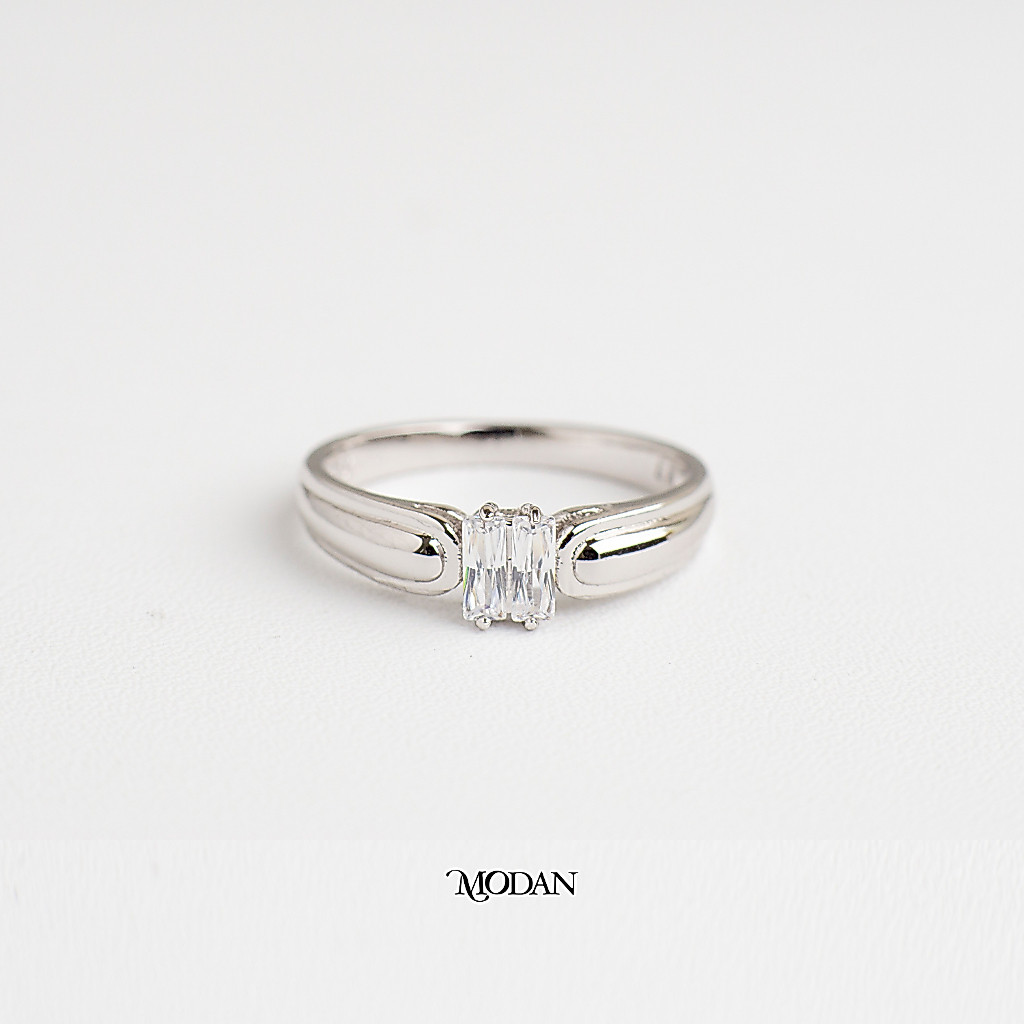 Modan - Wedding Engagement Elegant Baguette Cut Ring