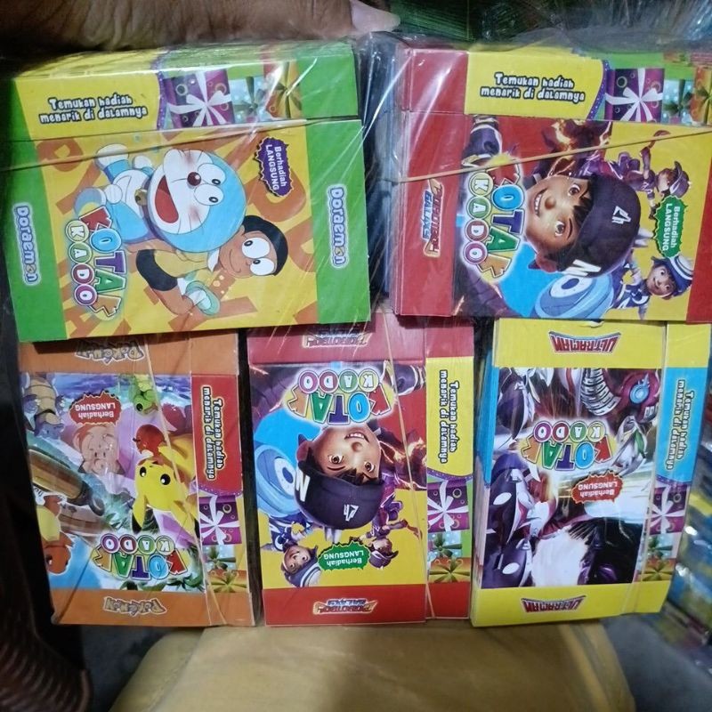 

500 PCS Kotak Kecil Kado Kadoan Kosong Motif Random