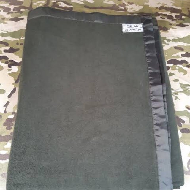 SELIMUT JATAH TNI AD Selimut Jatah TNI Hijau HIJAU