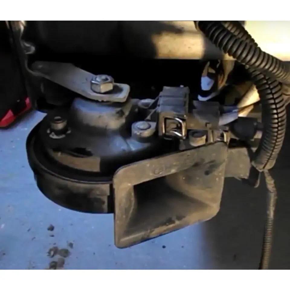 12V Waterproof Snail Horn 110-125db High/Low Tone for Au 1994-2004 VW 1990-2006 Square Connector