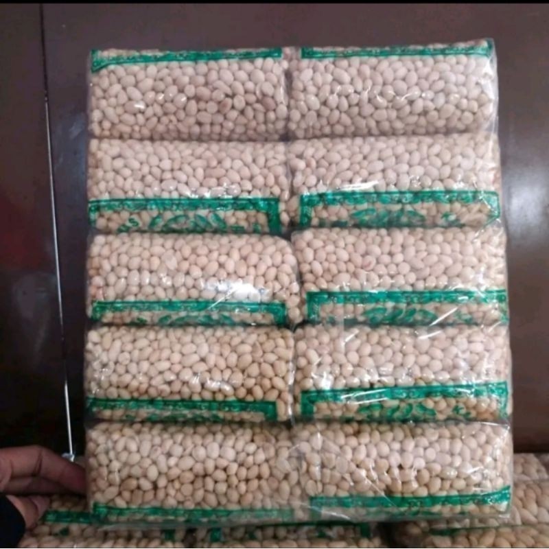 

10 Bungkus kacang kupas khas Tuban Kemasan 350 gram