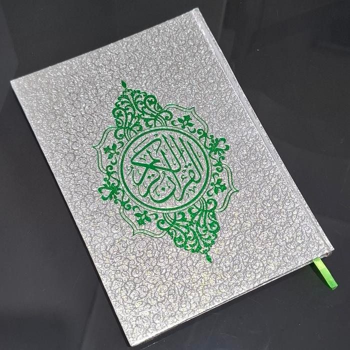 

Alquran Cover Emas Ukuran Besar A4, Al Quran Mushaf Non Terjemah - COVER PERAK