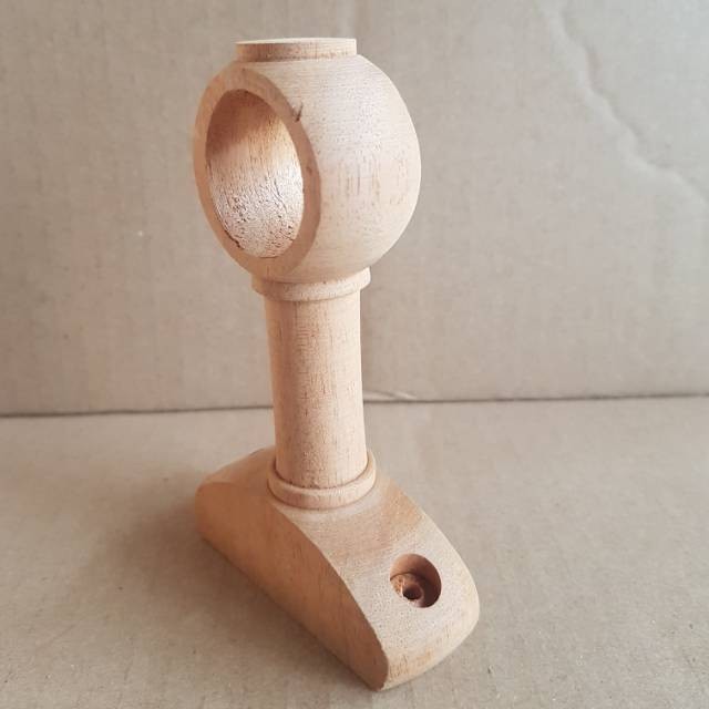 bracket gorden/ gordyn/ dudukan gorden kayu JOO42