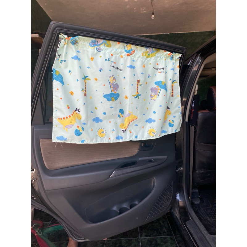 YH Tirai Jendela Mobil Anti UV Universal