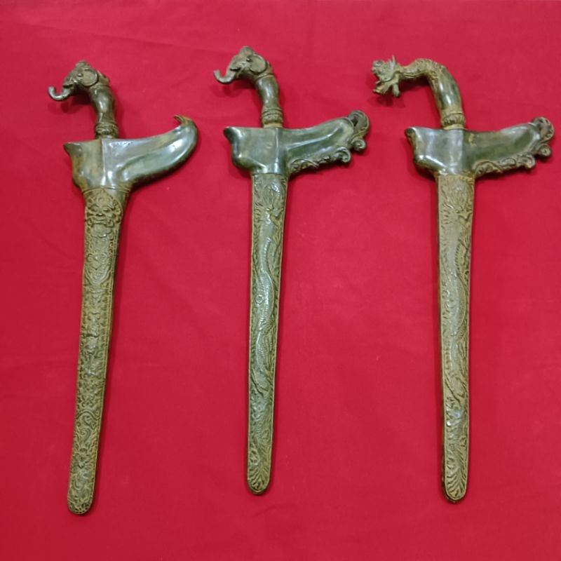 063 barang antik tiga pusaka keris nogo sosro perunggu kuningan majapahit istimewa