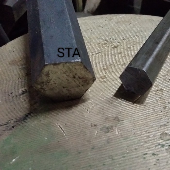 as besi hexagon 17mm x 70cm