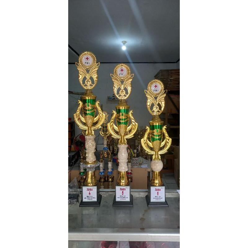 Piala Trophy Kaki 1 Juara 123 Satu Set Model Marmer Lotus Pilihan Figur Burung Bola Badminton Volly 