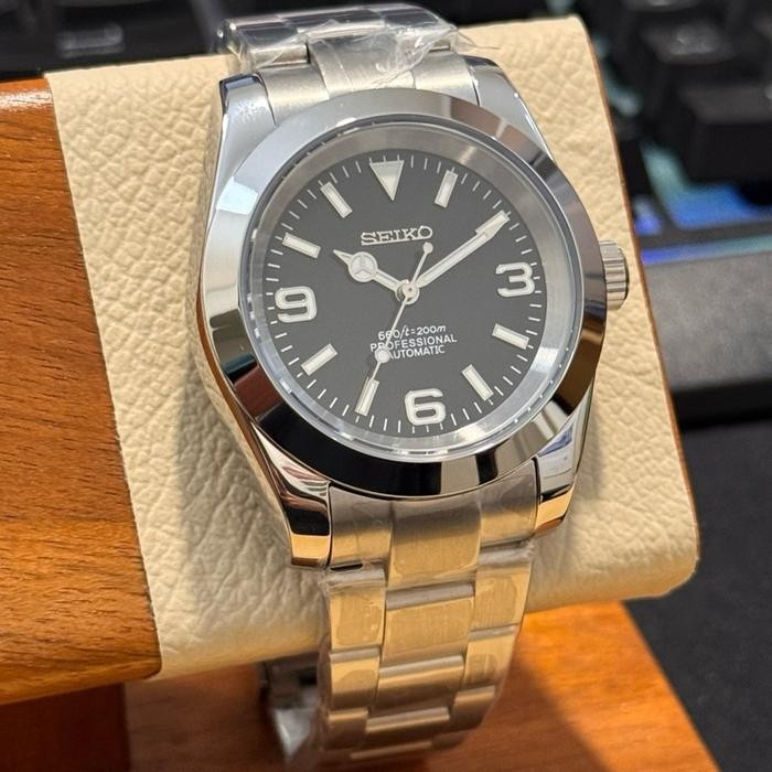 Seiko Explorer Black NH35 Automatic Pria