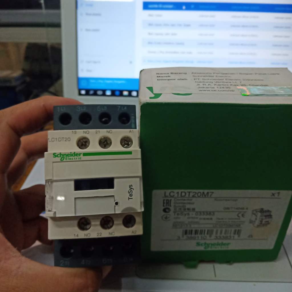 contactor kontaktor schneider LC1DT20M7 220V (20A) 4kutub ORIGINAL