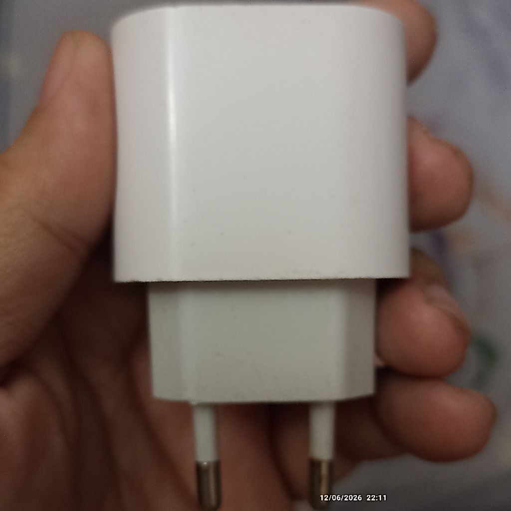 Charger iPhone 20W utk iPhone 14 kebawah, Design by California. Kepala Charger aja Tanpa Kabel, kond