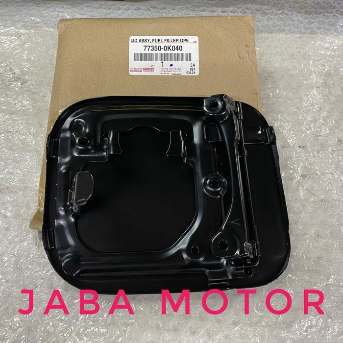 Plat tutup bensin Hilux Vigo Double cabin 2006-2015 original 77350-0k040