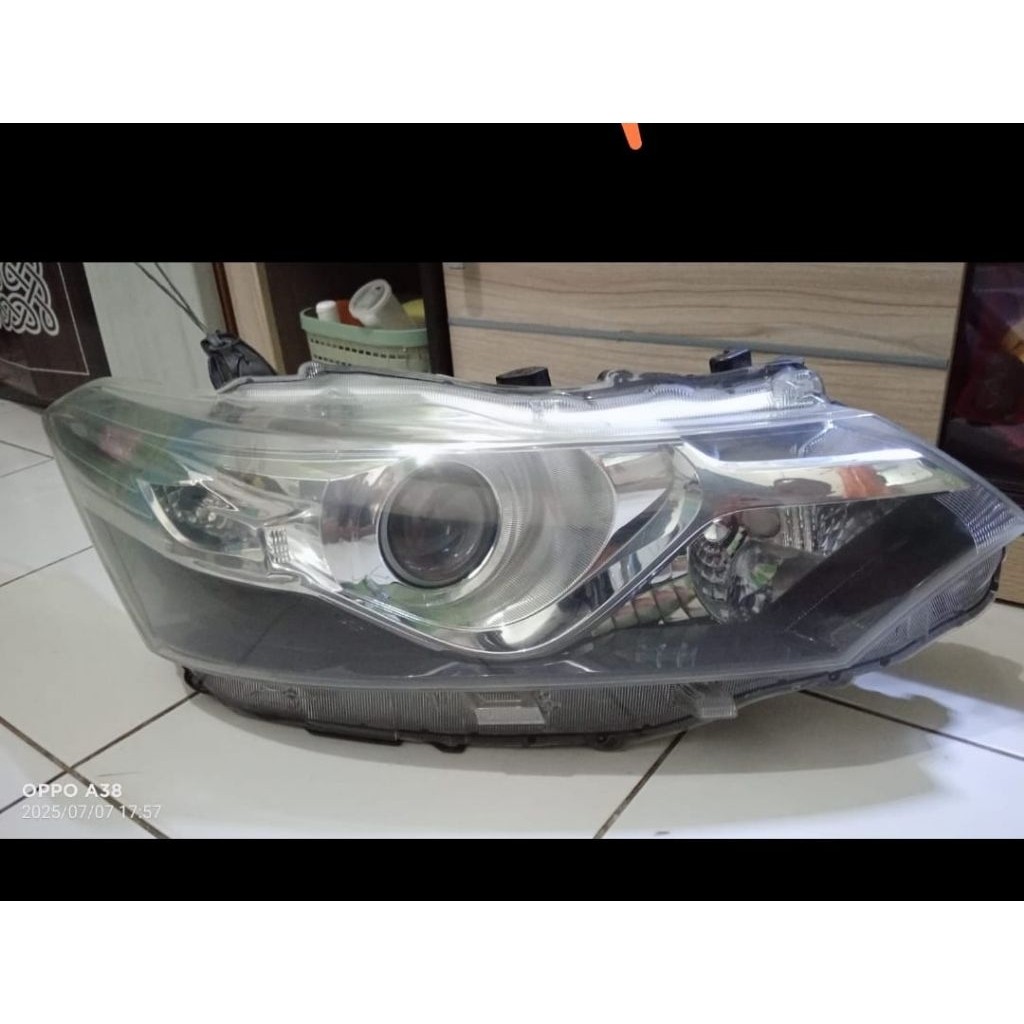 Headlamp lampu depan vios gen 3 2014 2017