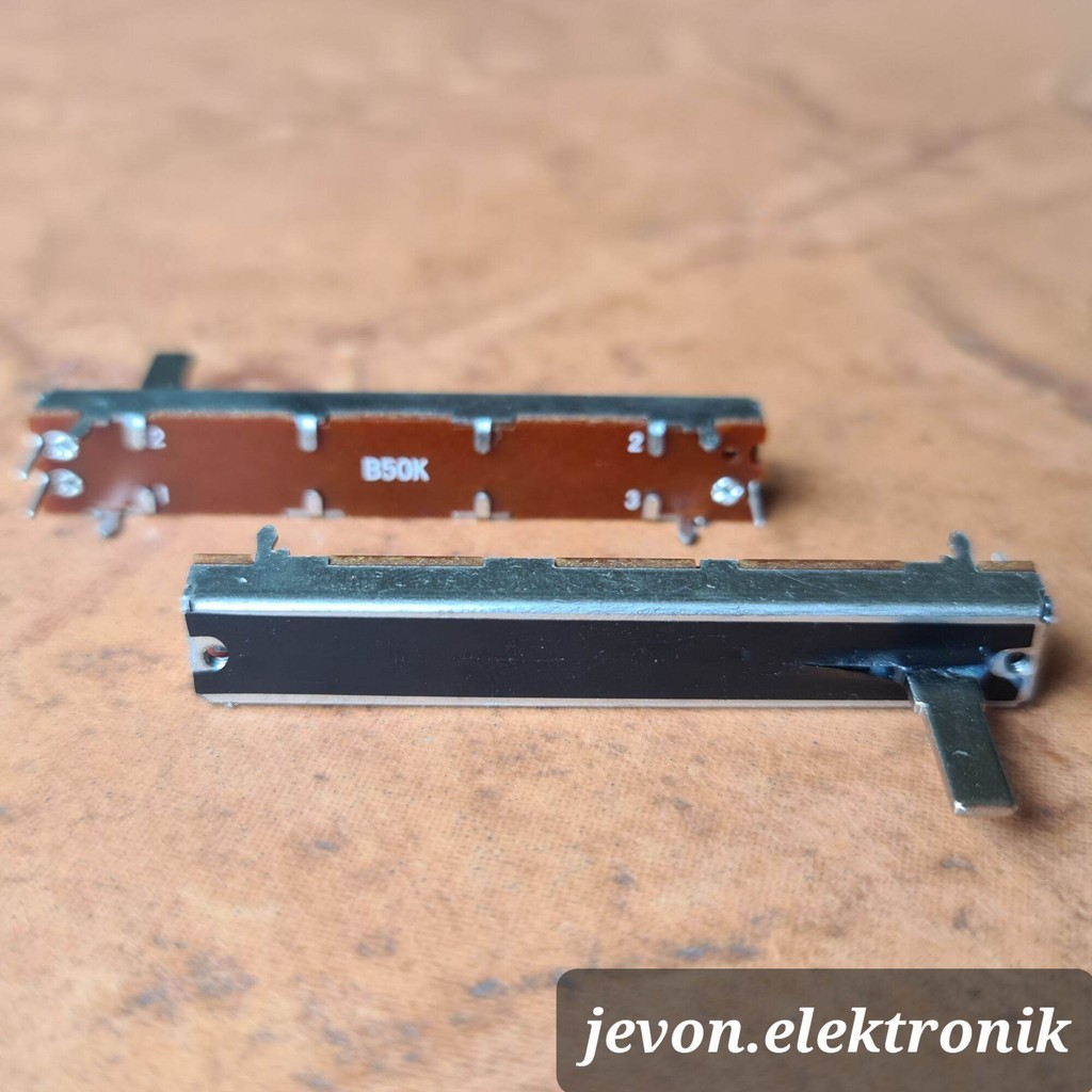 20 buah Potensio Geser 50K Besi Tipis panjang 6cm tinggi 1cm 50 K 6 x 1 cm