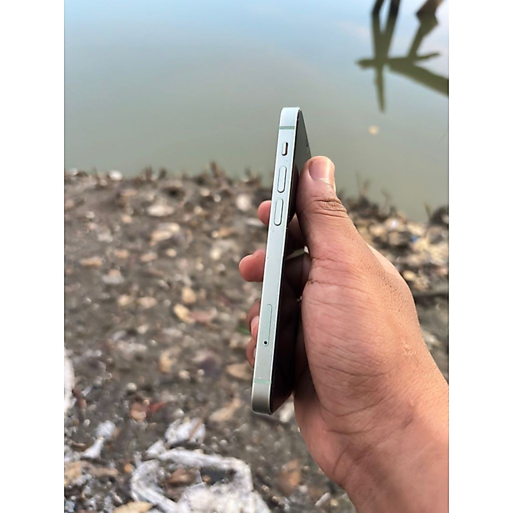 ipon 12mini