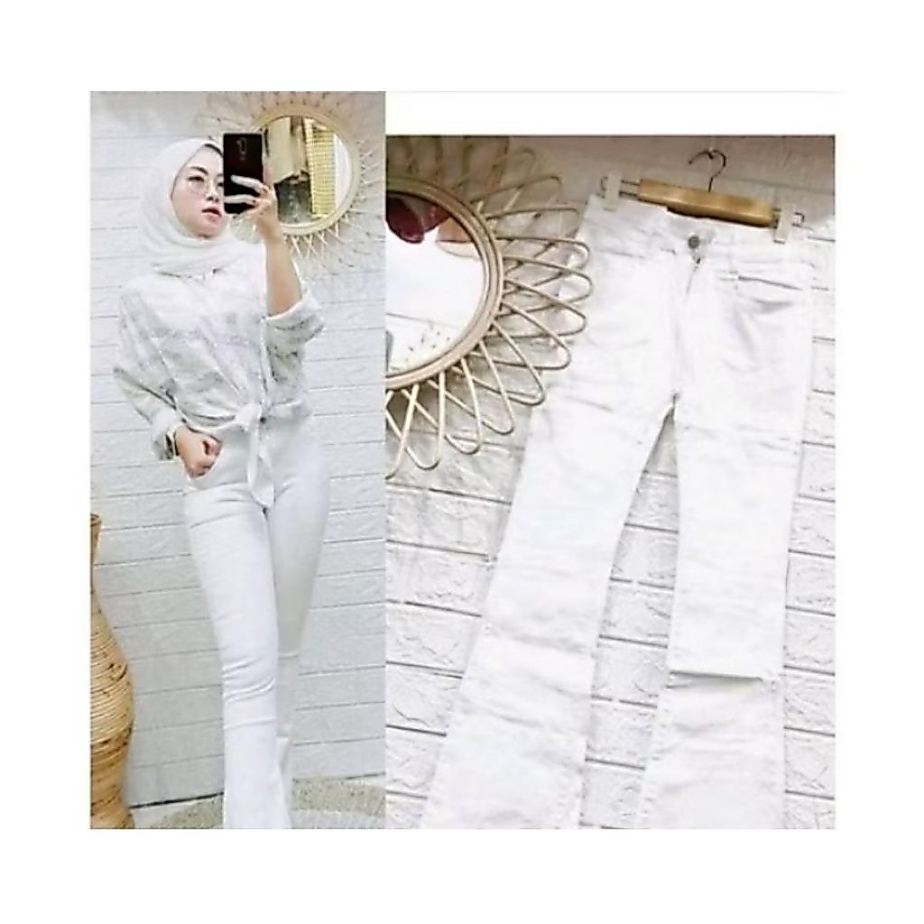 (Preloved) New Jeans Cutbray Vior Size 29 Warna Putih